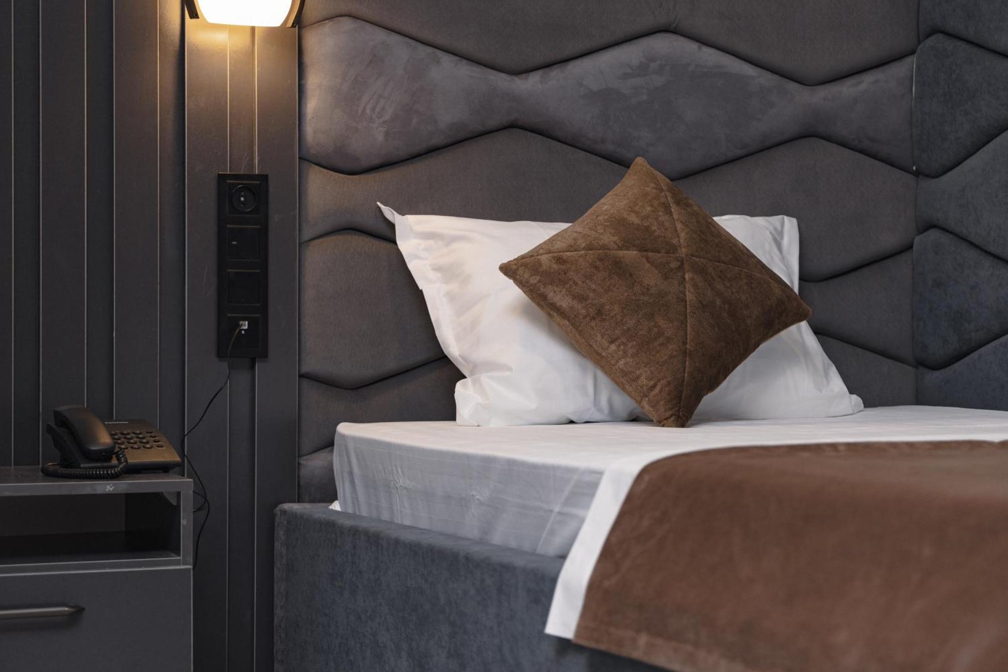 Art Royal Hotel Tasjkent Eksteriør billede